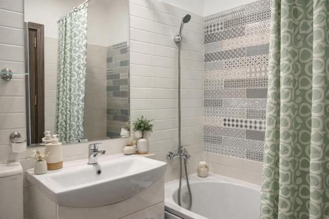 Artsy 1BR with Balcony Near Mall