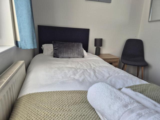 Entire House - Cheshire Oaks/Ellesmere Port