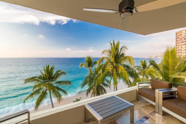 Condominio frente a la mejor playa en Vallarta.
