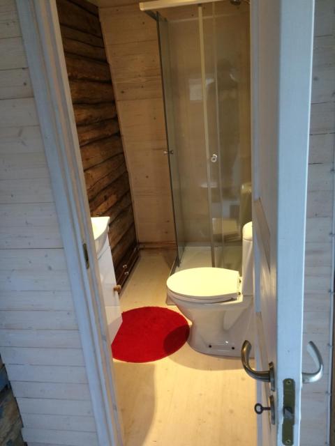 Cozy Guest cabin by Lake Glafsfjorden in Arvika