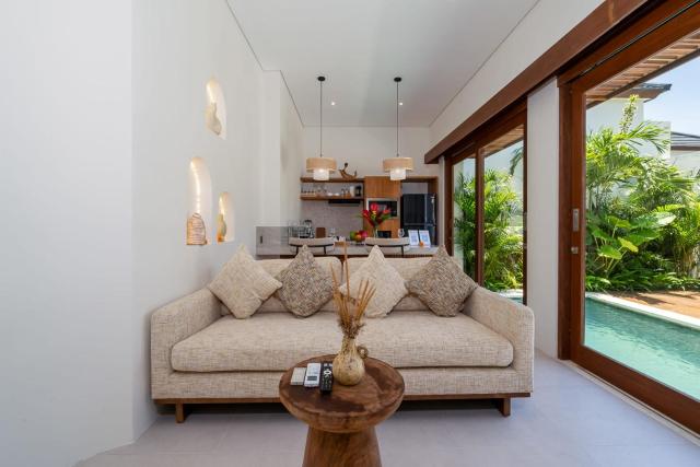 Villa Iris by Elysian - Brand New Luxury 1BR Villa with Pool