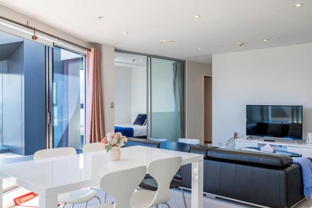 Stunning 3 Bedroom Penthouse Apt in Auckland CBD
