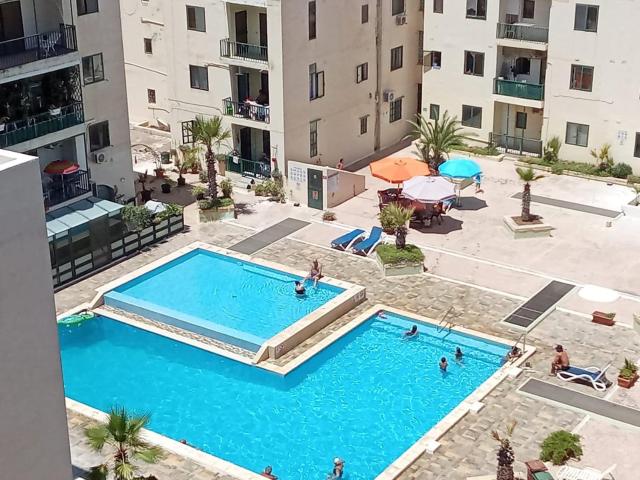 New 3 BR Apartment St Paul with Pool by MaBeLi