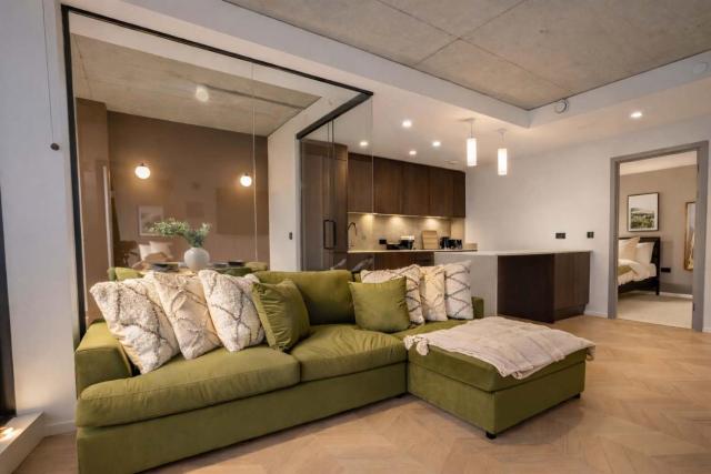 Tranquil Luxury Suite 2BR City Views