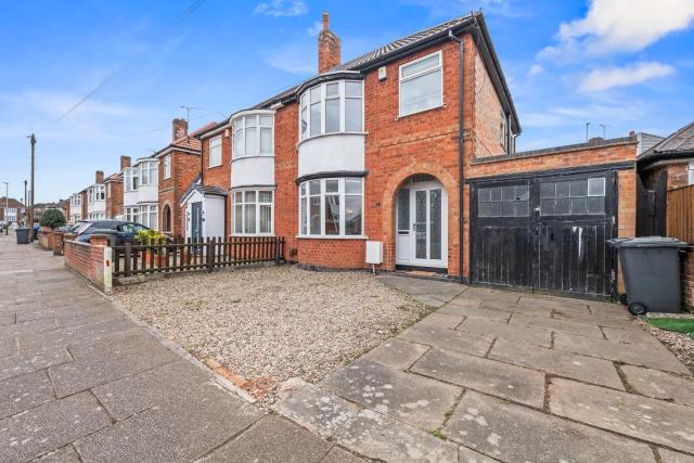Leicester Contractor Stay - Free Parking - Sleeps 8