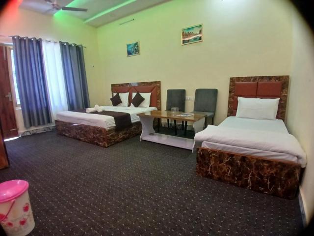 Raj Hotel and Restaurant