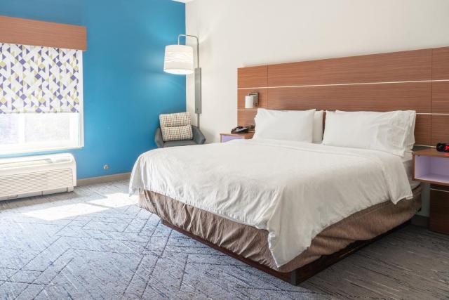 Holiday Inn Express Hotel & Suites Lake Zurich-Barrington by IHG