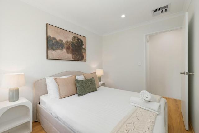 Paw-fect Family Retreat, 4BR Home in Connolly