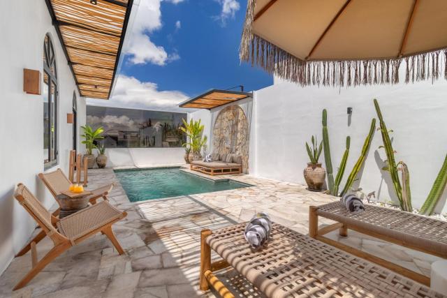 Modern 2BR Pool Villa in Peaceful Canggu