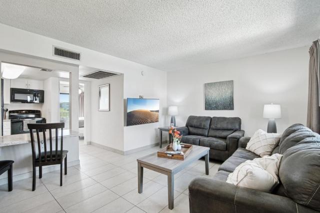 128 Fully Furnished 1BR Suite-Prime Location