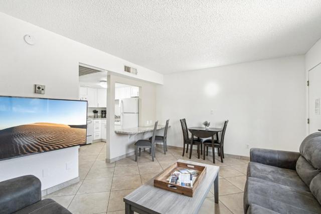 248 Fully Furnished 1BR Suite-Pet Friendly