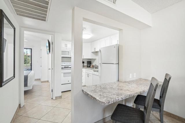 133 Fully Furnished, amenities galore