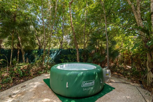 Jungle Glamping K'u' Kuk