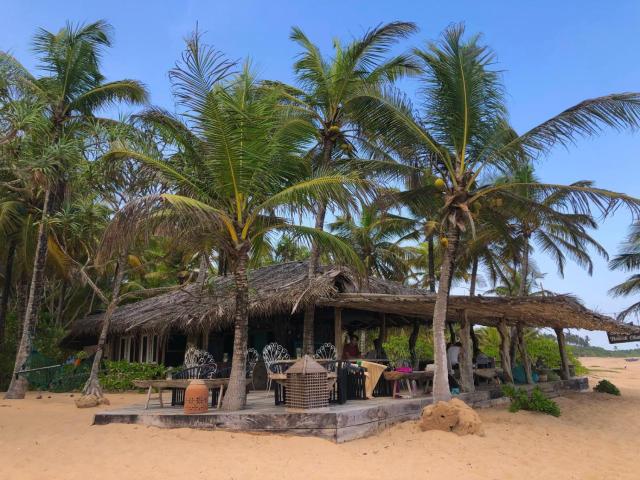 Little Sunshine Guest House & Restaurant