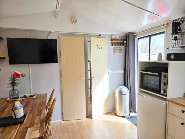 Tiny Cottage 5 stars Camping Nature Pool Family Dog