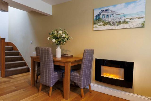 Dandelion Cottage - a gorgeous family cottage