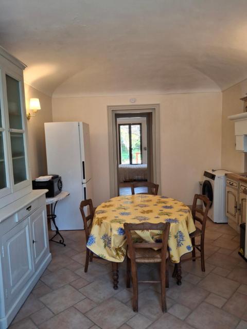 Provencal DROME cottage with garden access TANTE HELENE