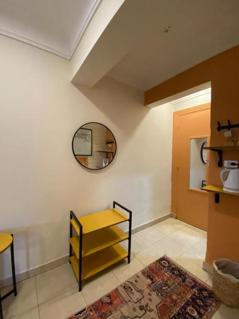 Central Bright One BR apprtment heart of Cairo