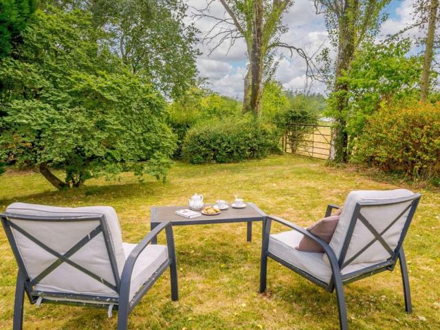 1 Bed in Clyro oc-bn260