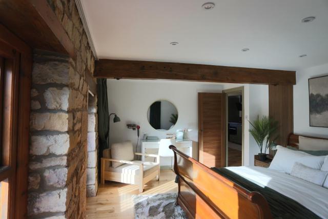 Stone & Sage- City Centre Luxury Courtyard Lofts