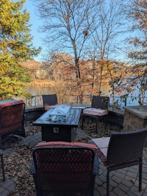 Private Lake Suite in Shared Basement - Cabin Feel - Near Twin Cities - Pet-Friendly