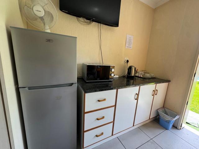 8 Ibis Lane Guest House
