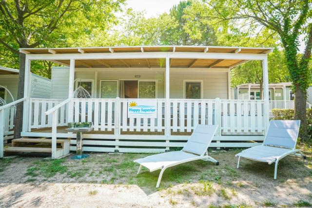 Happy Camp mobile homes in Butterfly Camping Village