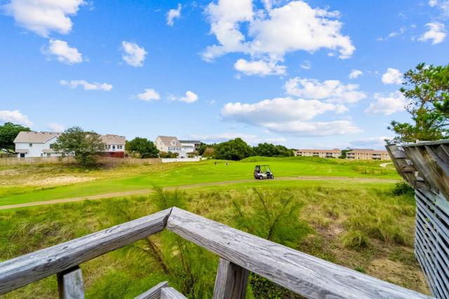 Ocean Breeze N Tees Village OBX