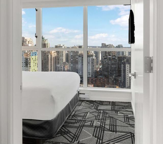 Vancouver Canadian 1bdrm suite June29-June30