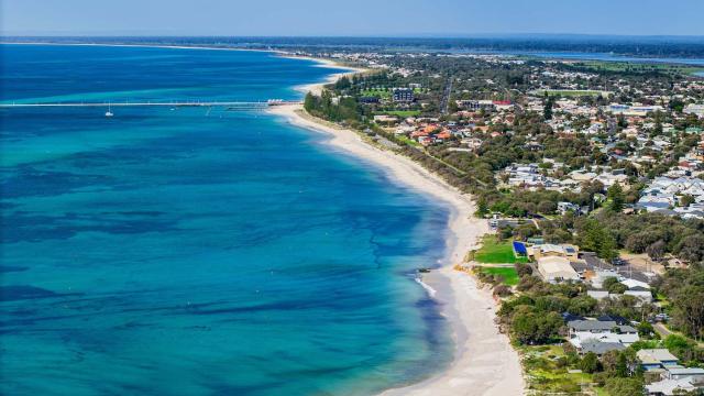 Anchor by the Bay town and beach Busselton