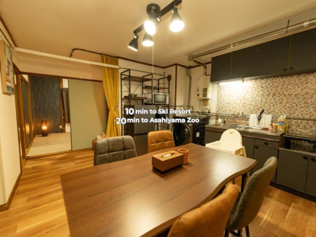 BUDDY HOUSE - Newコスパ重視! サンタプレゼントパーク10分! カムイリンクス28分! コンビニ徒歩3分! 旭川鷹栖インター5分! 商業施設すぐ!