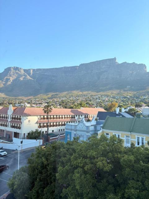 Cosy Kloof Street Studio
