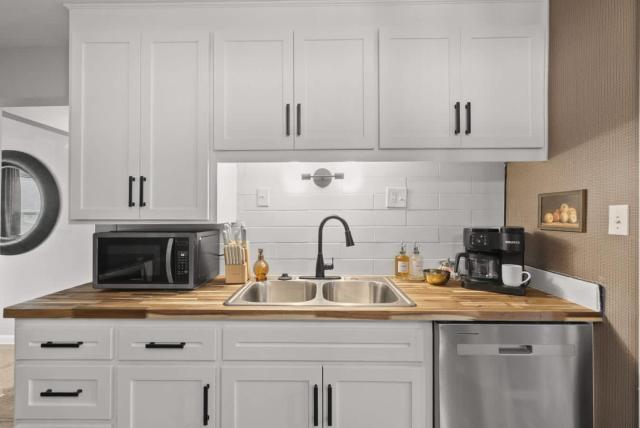 Spacious Family 4BR Home in Columbus