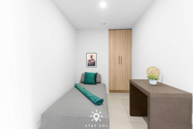 Work & Relax with Rooftop Retreat 1BR-2BA Miami