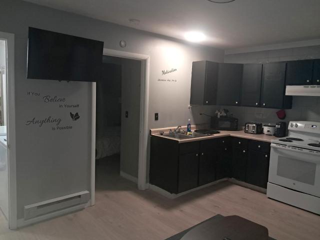 Cosy single-level home with laundry and parking