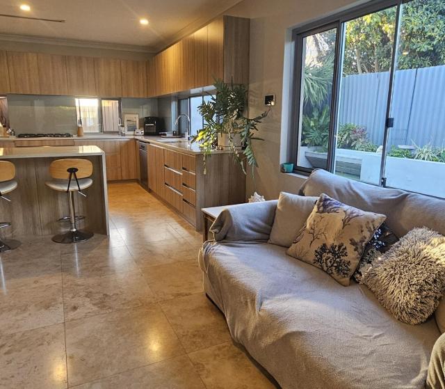 Hillarys Holiday Haven Coastal Retreat