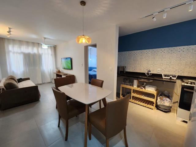 Apartamento na quadra do mar em Jardim Camburi
