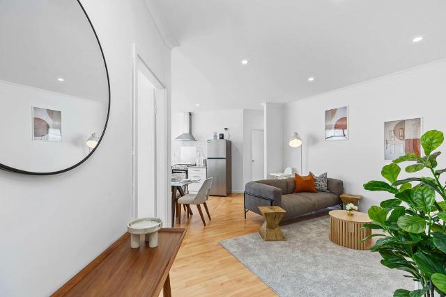 Bright 3BR Home Near Perth CBD, Airport, Stadium