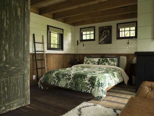 Treetop Hideaways: The Elements Treehouse