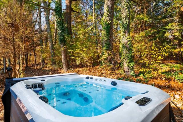 1- Lookout Mountain Cottage