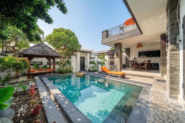 Sunbeji - Large Pool Villa with Terrace near the Beach
