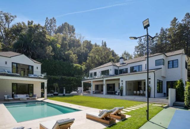 Villa Pacific in Los Angeles