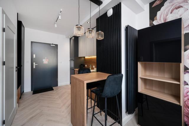 Srebrzyńska Deluxe Apartment by BookingHost
