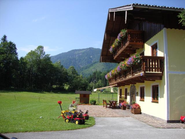 Pferdehof Almgut - Reiten für Kinder, Natur und Erholung nahe Salzburg