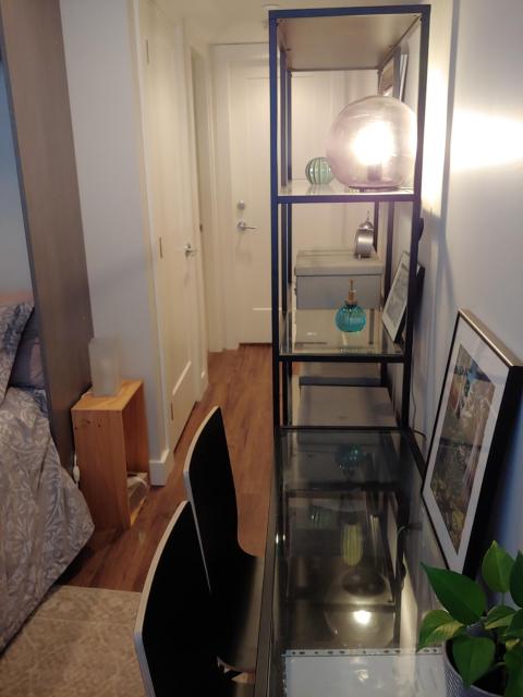 Elegant Private Guest Suite - Close to Transit