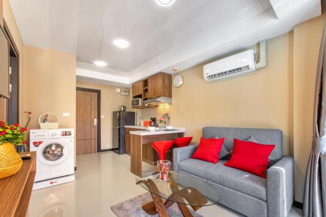 ZERA Condo 1BR Pool View NBC Nai Harn