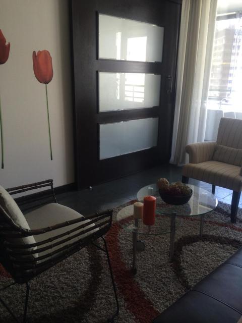 Well located apartment, close to the Metro, mall