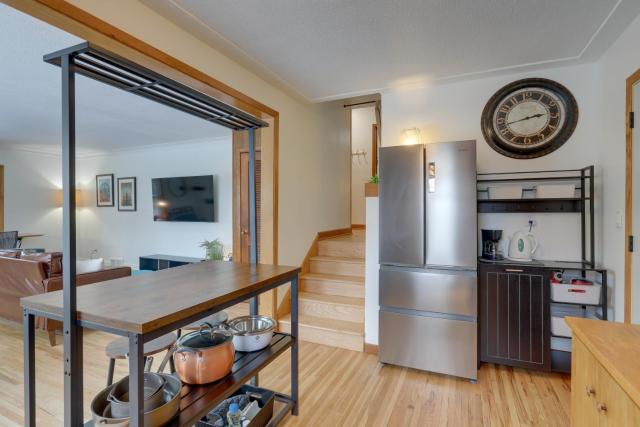 Lake Access Home on Cross Lake: Walk to Dtwn!