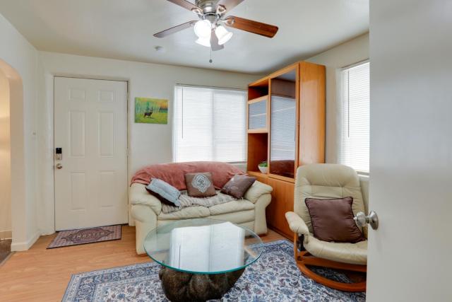 Home Close to I-80, Industrial Ctr & Hospitals