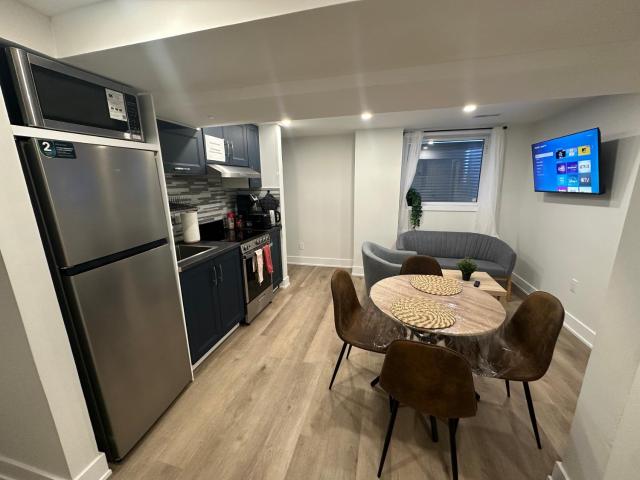 Cozy 2 Bedroom Basement Suite